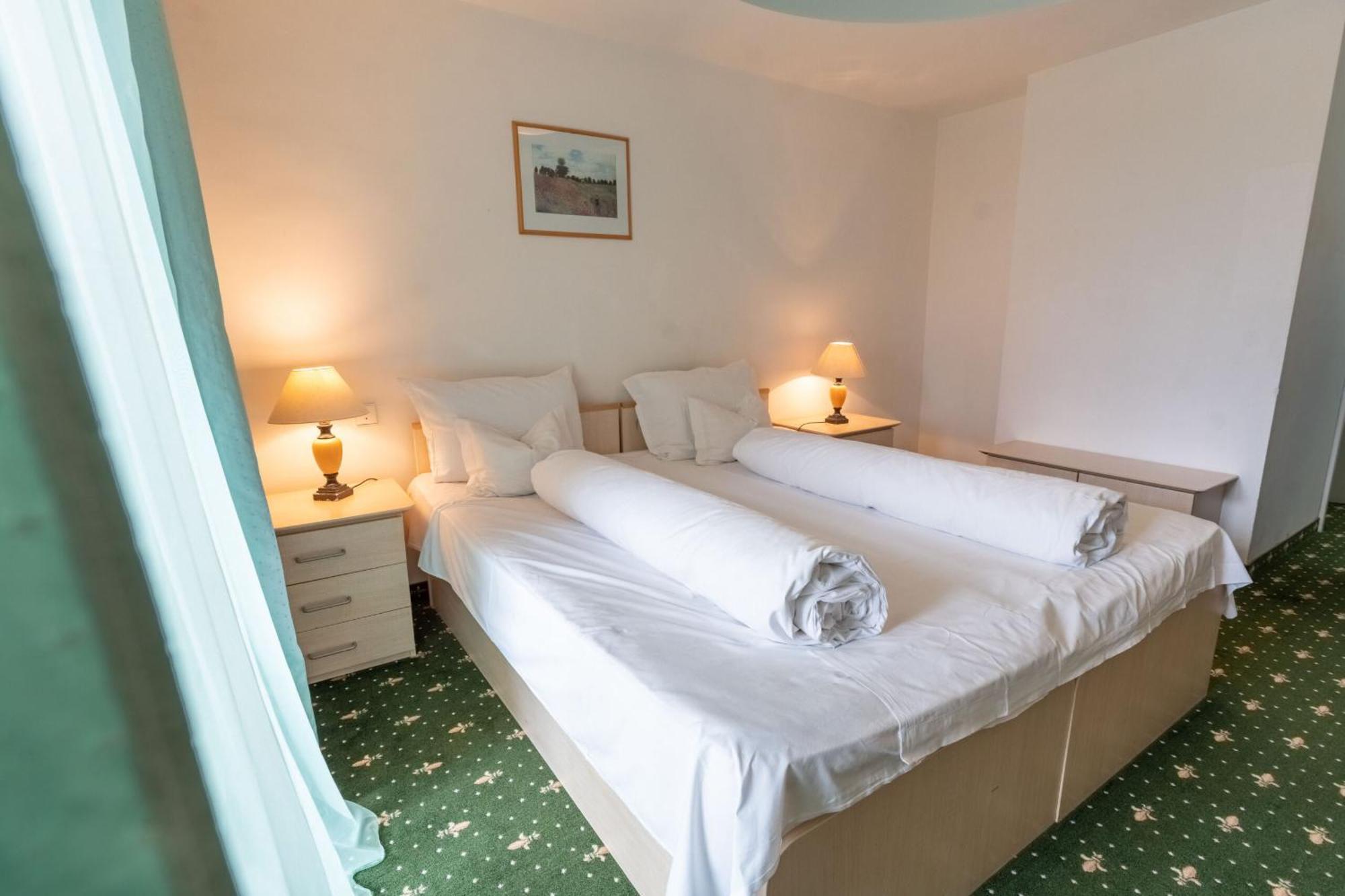 Hotel Iadolina Stana de Vale Zewnętrze zdjęcie