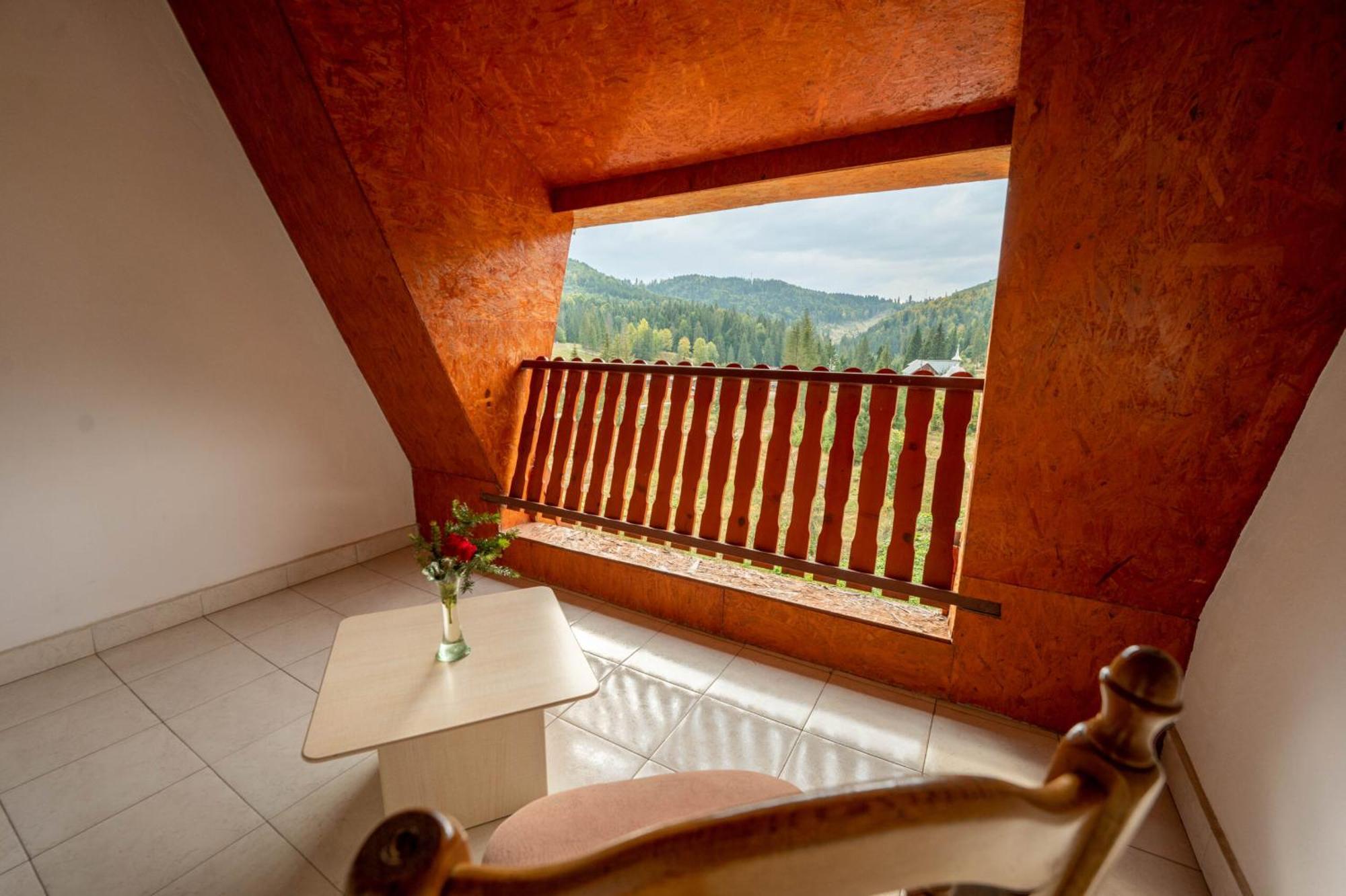 Hotel Iadolina Stana de Vale Zewnętrze zdjęcie