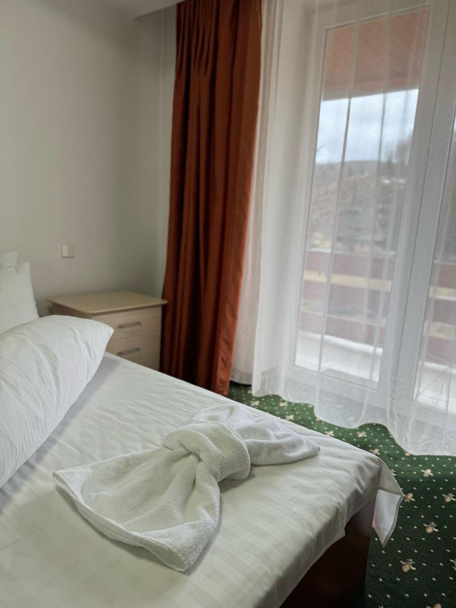Hotel Iadolina Stana de Vale Zewnętrze zdjęcie