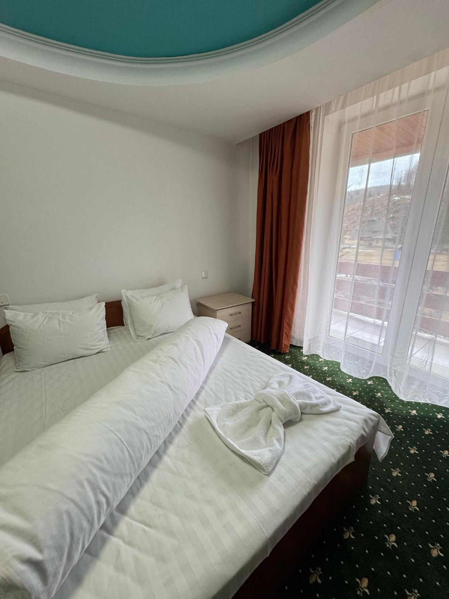 Hotel Iadolina Stana de Vale Zewnętrze zdjęcie