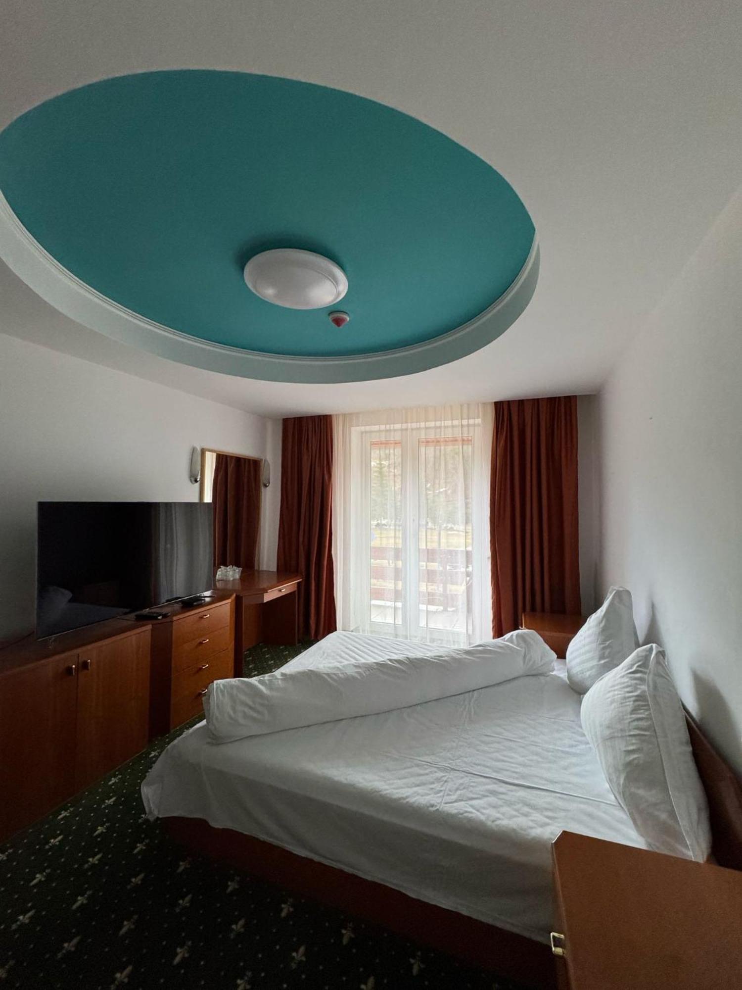 Hotel Iadolina Stana de Vale Zewnętrze zdjęcie